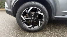 Nissan Juke 1.0 DiG-T 114 N-Connecta 5dr Petrol Hatchback